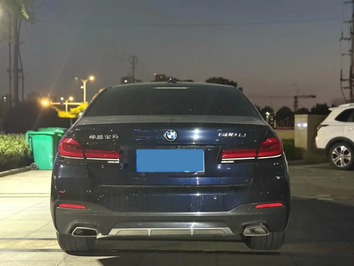 2021 BMW 5 Series 2.0T 252HP L4 8AT,autocango,china used car exporter,china ev exporter,chinese used car exporter,chinese used ev exporter