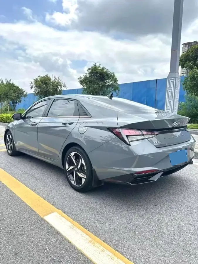2022 Hyundai Elantra 1.5L 115HP L4 CVT,autocango,china used car exporter,china ev exporter,chinese used car exporter,chinese used ev exporter