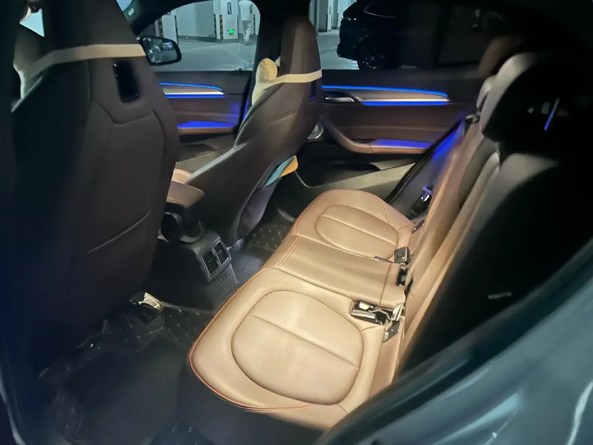 2022 BMW X2 2.0T 192HP L4 7DCT,autocango,china used car exporter,china ev exporter,chinese used car exporter,chinese used ev exporter