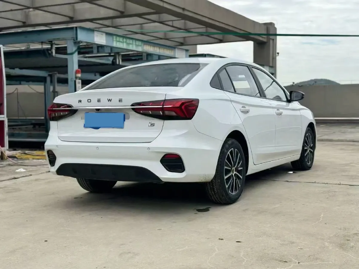 2021 Roewe i5 1.5L 120HP L4 CVT,autocango,china used car exporter,china ev exporter,chinese used car exporter,chinese used ev exporter