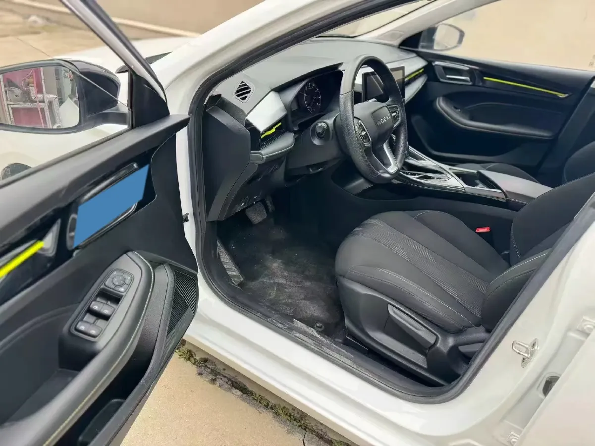 2021 Roewe i5 1.5L 120HP L4 CVT,autocango,china used car exporter,china ev exporter,chinese used car exporter,chinese used ev exporter