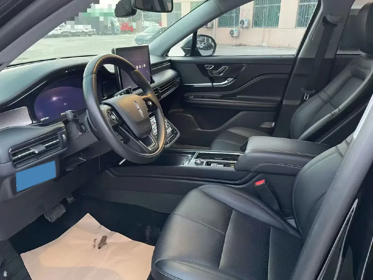 2021 Lincoln Corsair 2.0T 245HP L4 8AT,autocango,china used car exporter,china ev exporter,chinese used car exporter,chinese used ev exporter