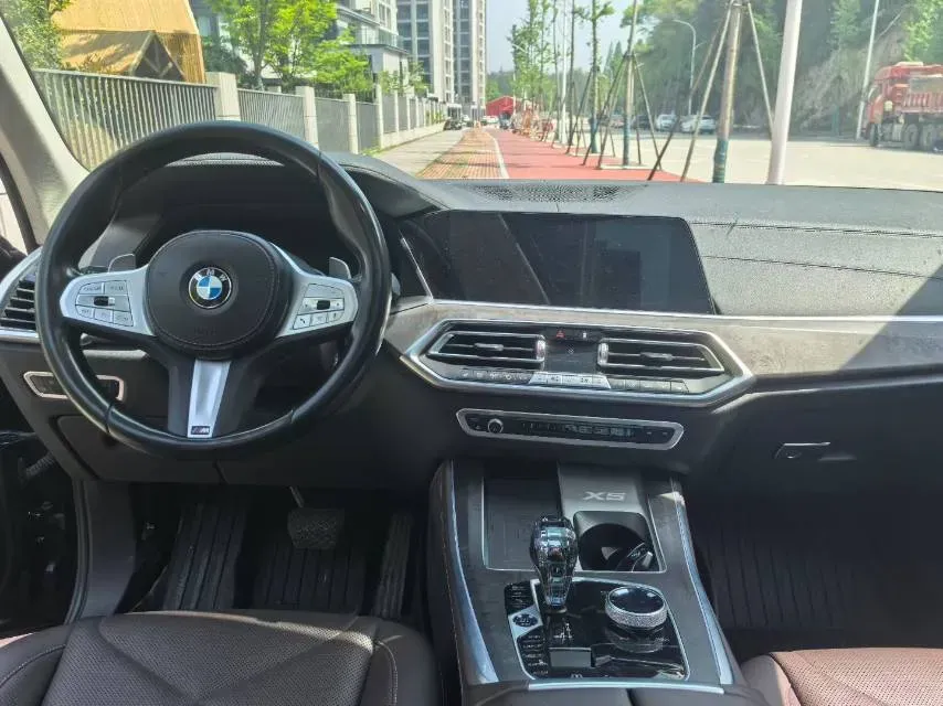 2022 BMW X5 2.0T 245HP L4 8AT,autocango,china used car exporter,china ev exporter,chinese used car exporter,chinese used ev exporter