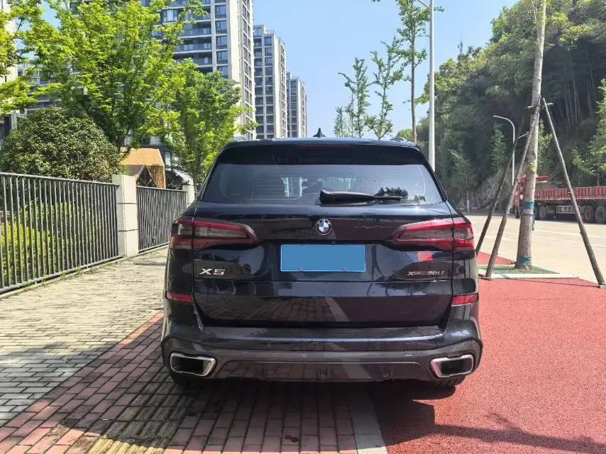 2022 BMW X5 2.0T 245HP L4 8AT,autocango,china used car exporter,china ev exporter,chinese used car exporter,chinese used ev exporter