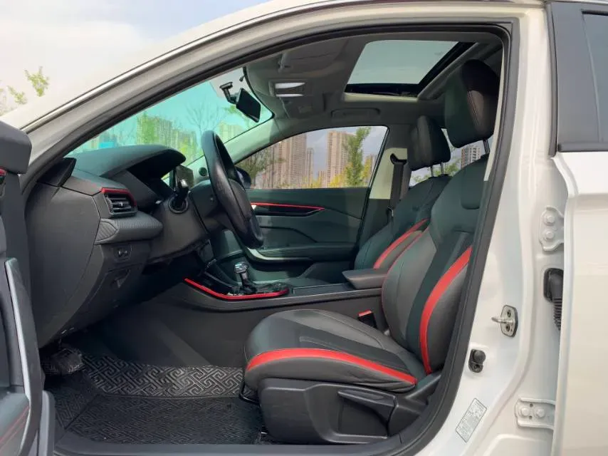 2021 DongFeng Aeolus YiXuan 1.5T 150HP L4 6DCT,autocango,china used car exporter,china ev exporter,chinese used car exporter,chinese used ev exporter