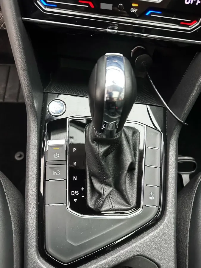 2022 Ford Transit 2.0T 202HP L4 6AT,autocango,china used car exporter,china ev exporter,chinese used car exporter,chinese used ev exporter