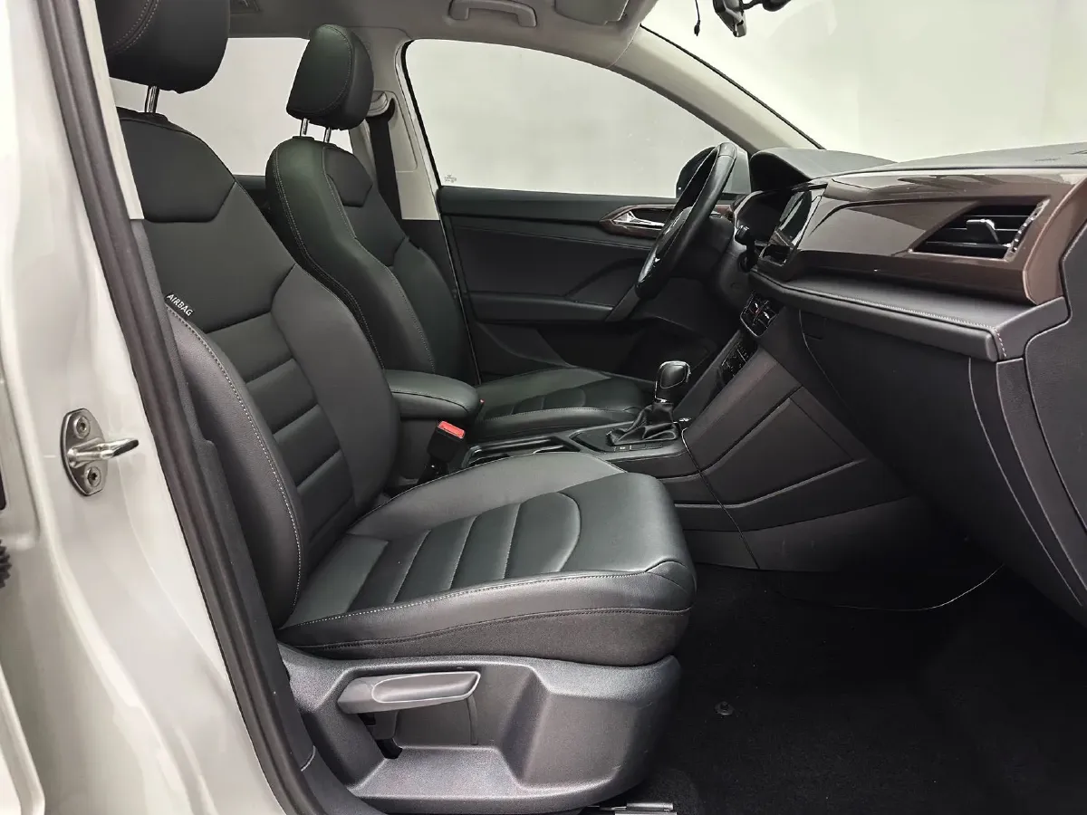 2022 Ford Transit 2.0T 202HP L4 6AT,autocango,china used car exporter,china ev exporter,chinese used car exporter,chinese used ev exporter