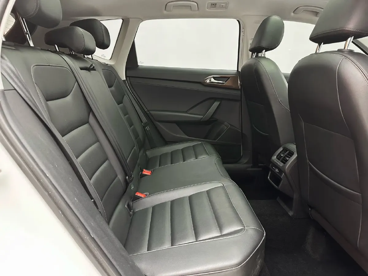 2022 Ford Transit 2.0T 202HP L4 6AT,autocango,china used car exporter,china ev exporter,chinese used car exporter,chinese used ev exporter