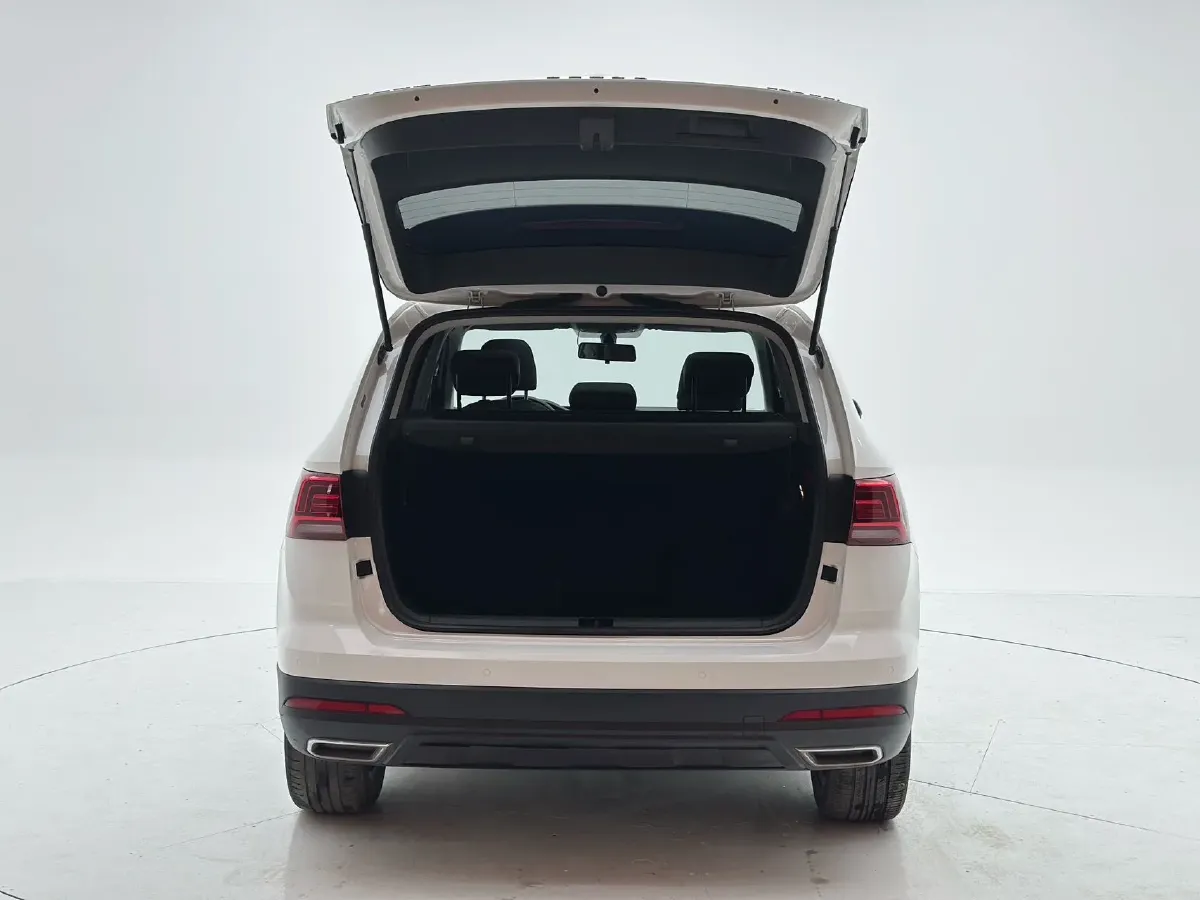 2022 Ford Transit 2.0T 202HP L4 6AT,autocango,china used car exporter,china ev exporter,chinese used car exporter,chinese used ev exporter