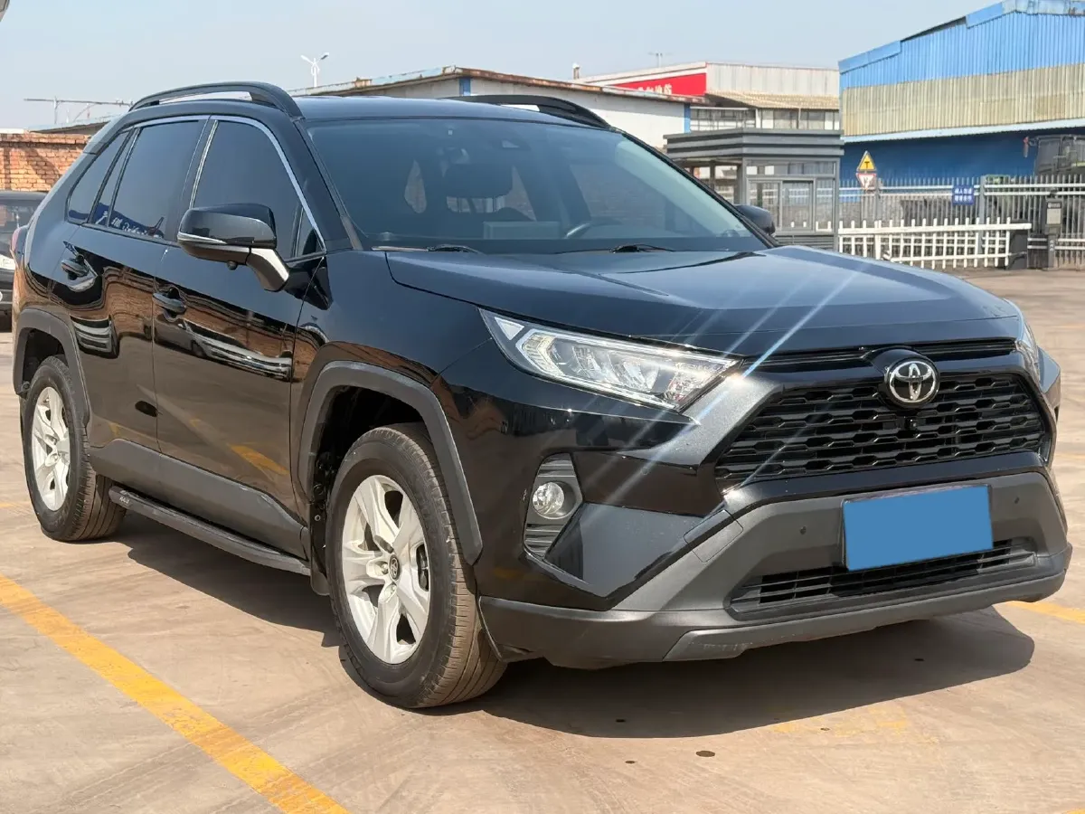 2021 Toyota RAV4 2.0L 171HP L4 CVT,autocango,china used car exporter,china ev exporter,chinese used car exporter,chinese used ev exporter