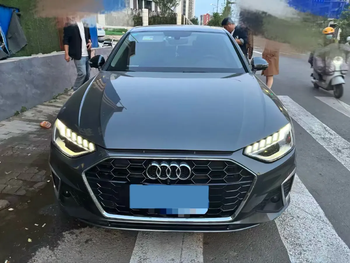 2020 Audi A4L 2.0T 190HP L4 7DCT,autocango,china used car exporter,china ev exporter,chinese used car exporter,chinese used ev exporter