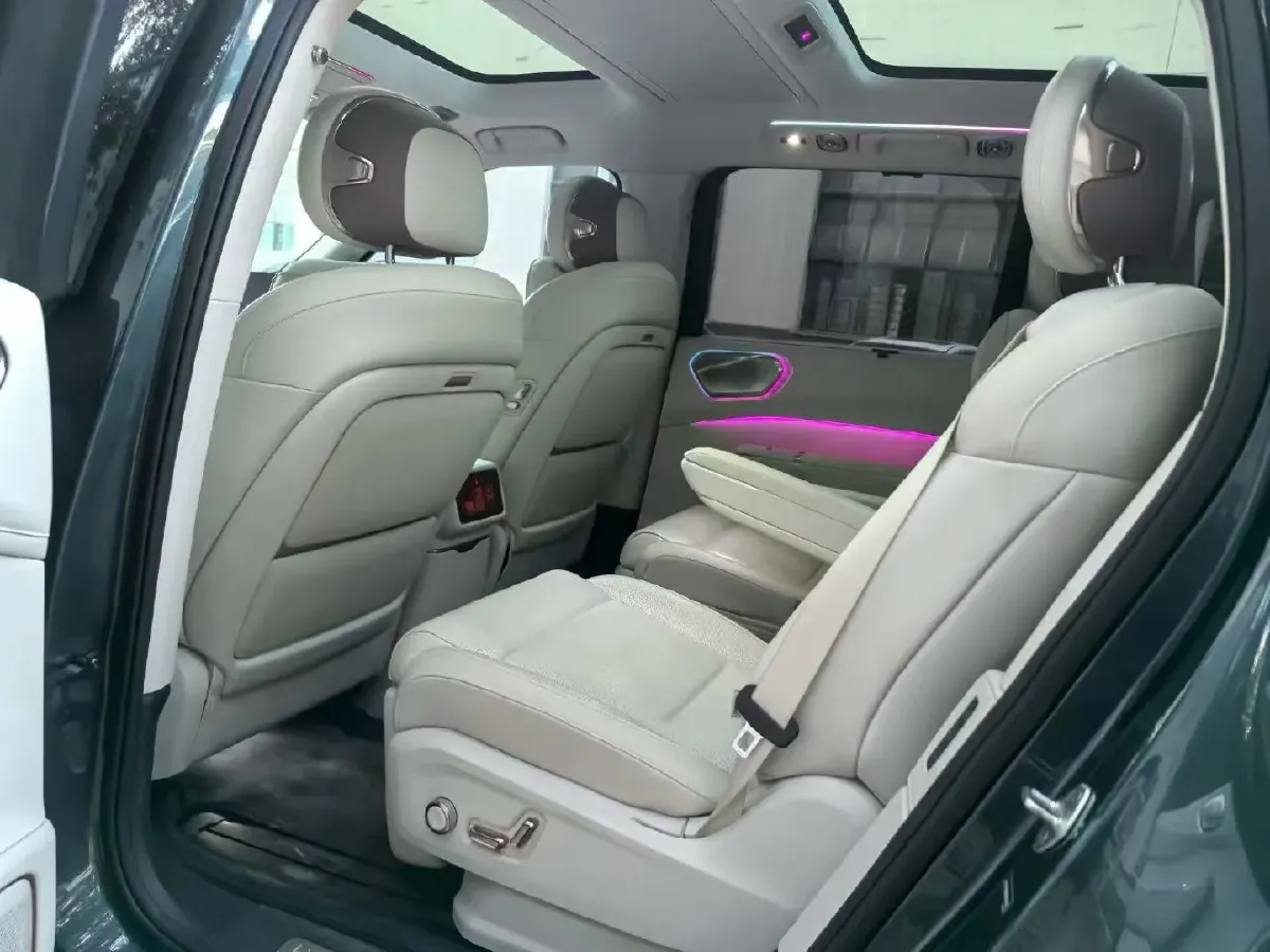 2025 LYNK&CO 900 2.0T 254HP L4 3DHT PHEV,autocango,china used car exporter,china ev exporter,chinese used car exporter,chinese used ev exporter