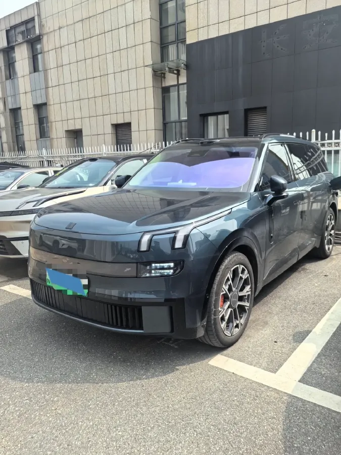 2025 LYNK&CO 900 2.0T 254HP L4 3DHT PHEV,autocango,china used car exporter,china ev exporter,chinese used car exporter,chinese used ev exporter