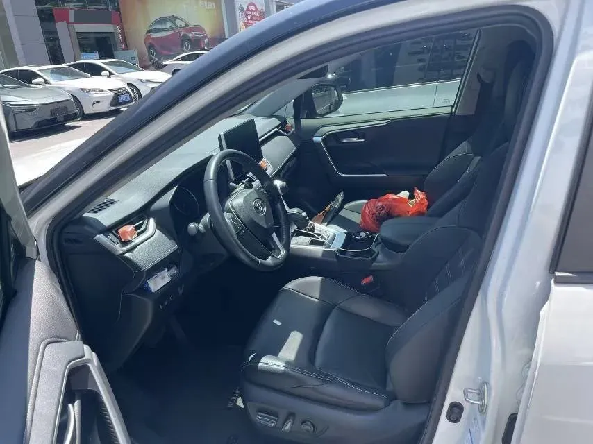 2022 Toyota Wildlander 2.0L 171HP L4 CVT,autocango,china used car exporter,china ev exporter,chinese used car exporter,chinese used ev exporter