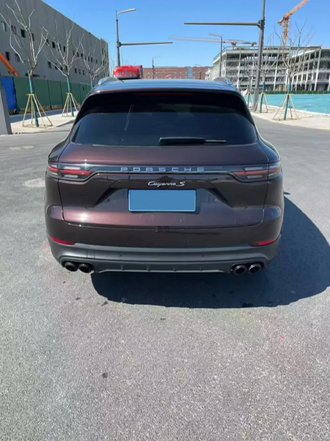2022 Porsche Cayenne 3.0T 340HP V6 8AT,autocango,china used car exporter,china ev exporter,chinese used car exporter,chinese used ev exporter