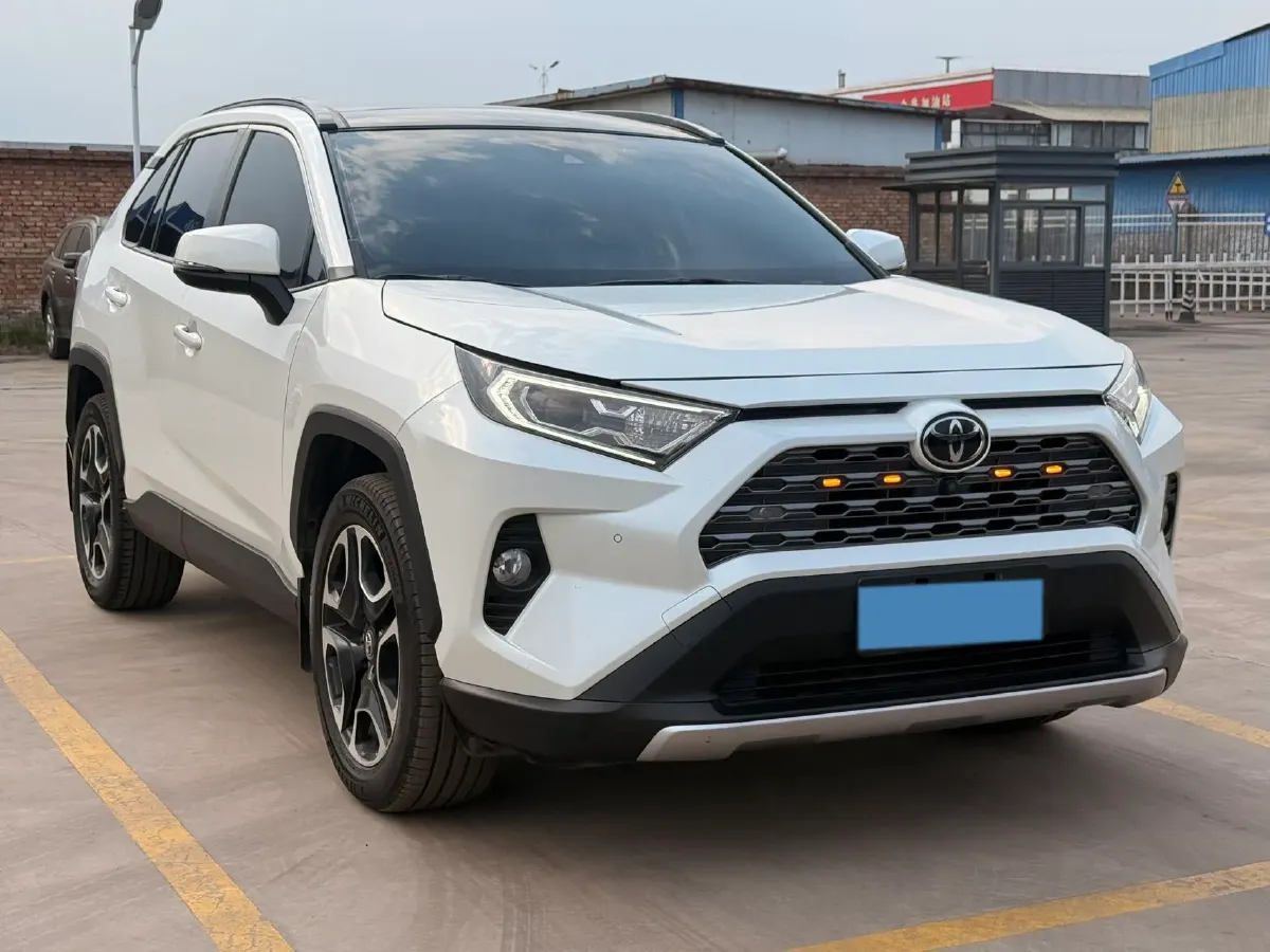 2020 Toyota RAV4 2.0L 171HP L4 CVT,autocango,china used car exporter,china ev exporter,chinese used car exporter,chinese used ev exporter