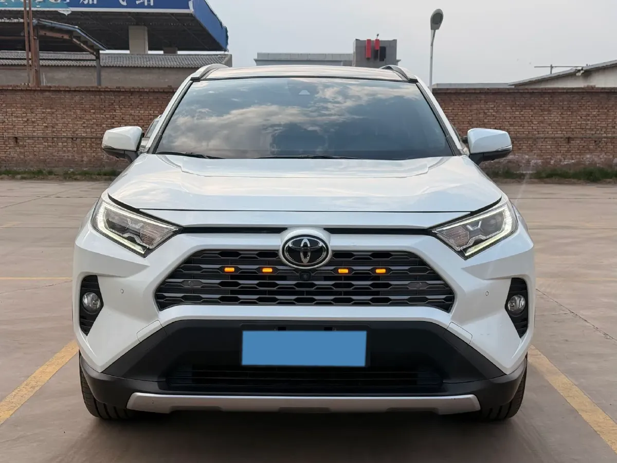 2020 Toyota RAV4 2.0L 171HP L4 CVT,autocango,china used car exporter,china ev exporter,chinese used car exporter,chinese used ev exporter