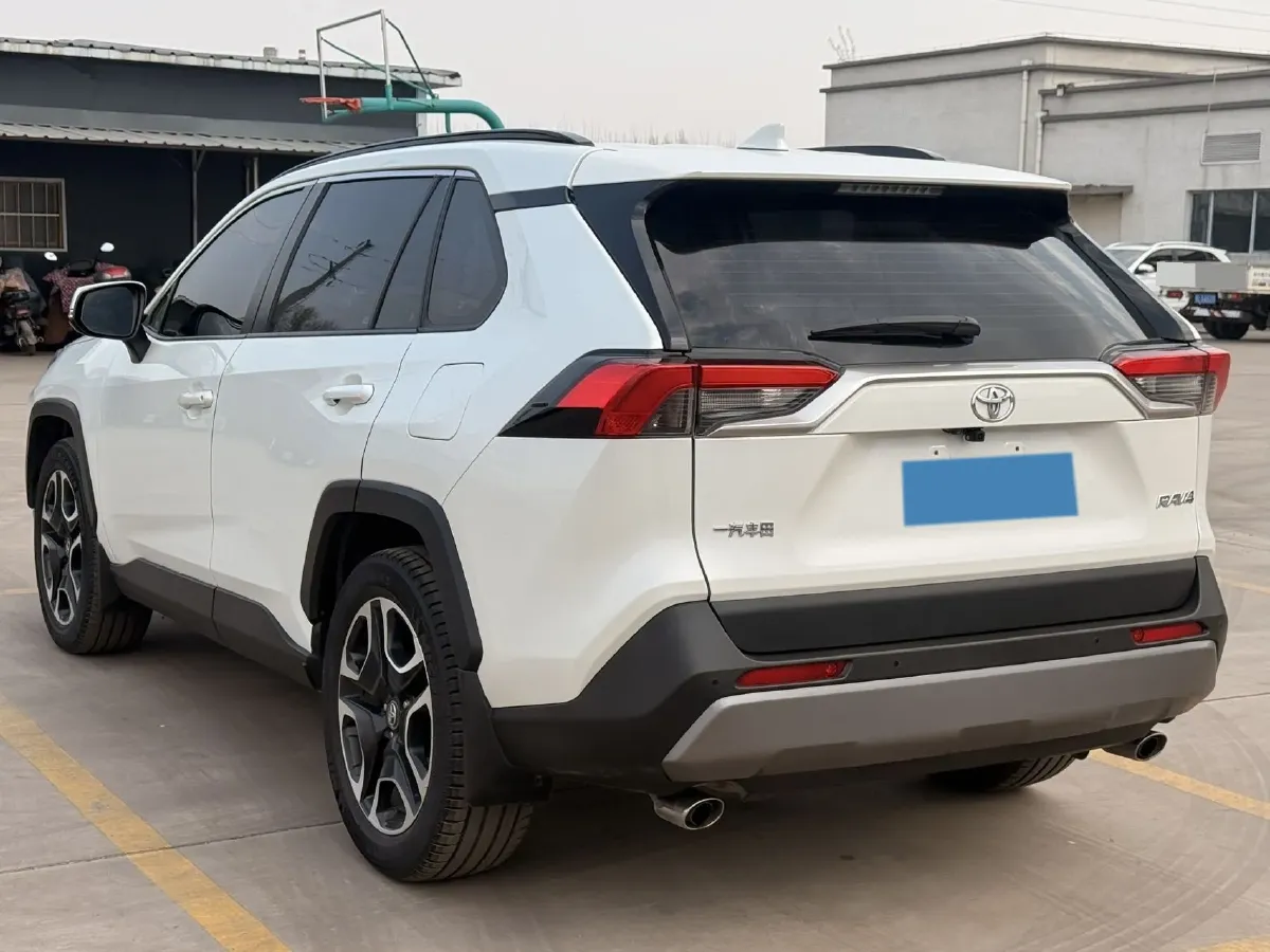 2020 Toyota RAV4 2.0L 171HP L4 CVT,autocango,china used car exporter,china ev exporter,chinese used car exporter,chinese used ev exporter