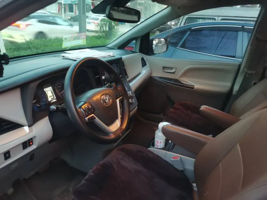 2019 Toyota Camry 2.0L 178HP L4 CVT,autocango,china used car exporter,china ev exporter,chinese used car exporter,chinese used ev exporter