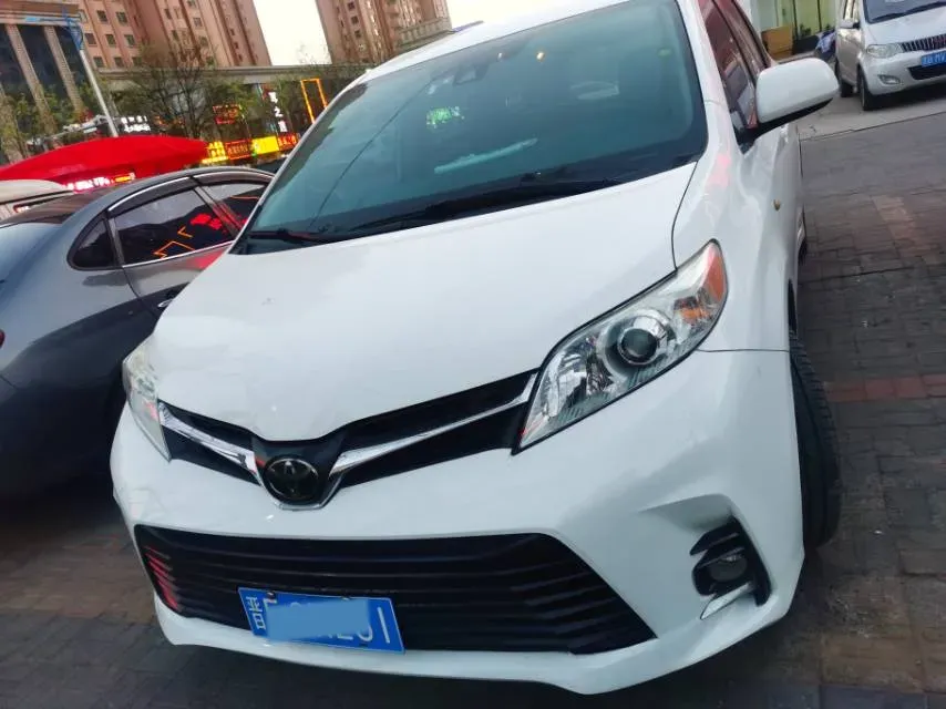 2019 Toyota Camry 2.0L 178HP L4 CVT,autocango,china used car exporter,china ev exporter,chinese used car exporter,chinese used ev exporter