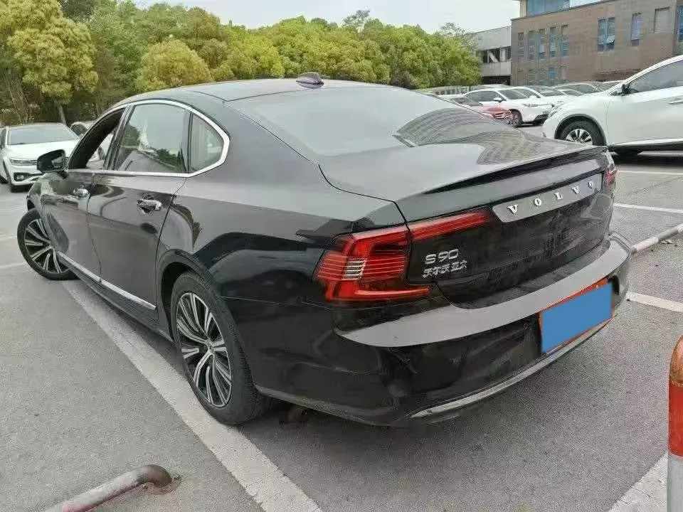 2024 Volvo S90 2.0T 250HP L4 8AT,autocango,china used car exporter,china ev exporter,chinese used car exporter,chinese used ev exporter
