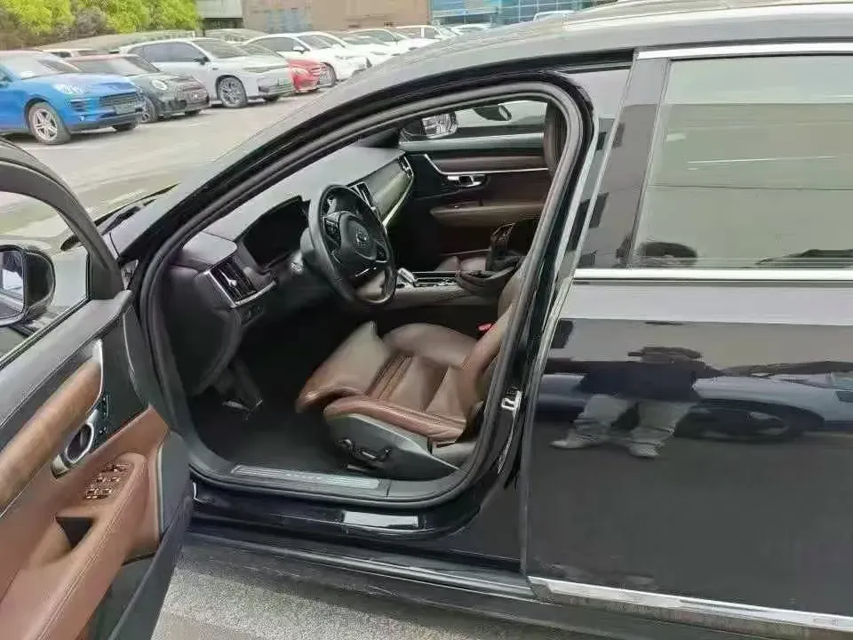 2024 Volvo S90 2.0T 250HP L4 8AT,autocango,china used car exporter,china ev exporter,chinese used car exporter,chinese used ev exporter
