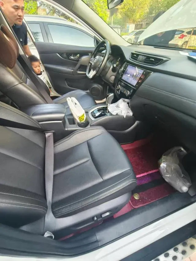 2021 Nissan X-Trail 2.0L 151HP L4 CVT,autocango,china used car exporter,china ev exporter,chinese used car exporter,chinese used ev exporter