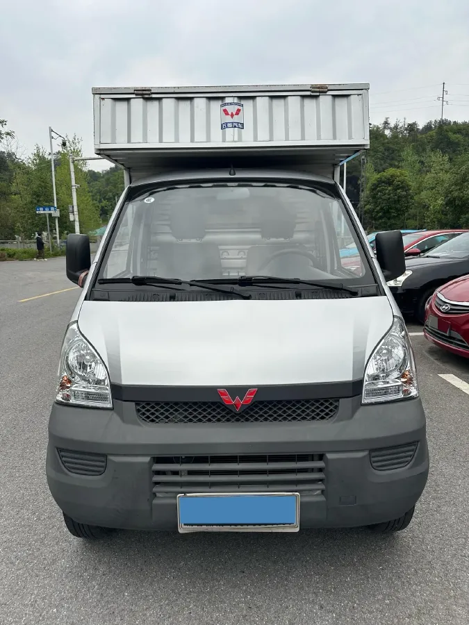 2021 WuLing RongGuang Mini Truck 1.5L 99HP L4 5MT,autocango,china used car exporter,china ev exporter,chinese used car exporter,chinese used ev exporter