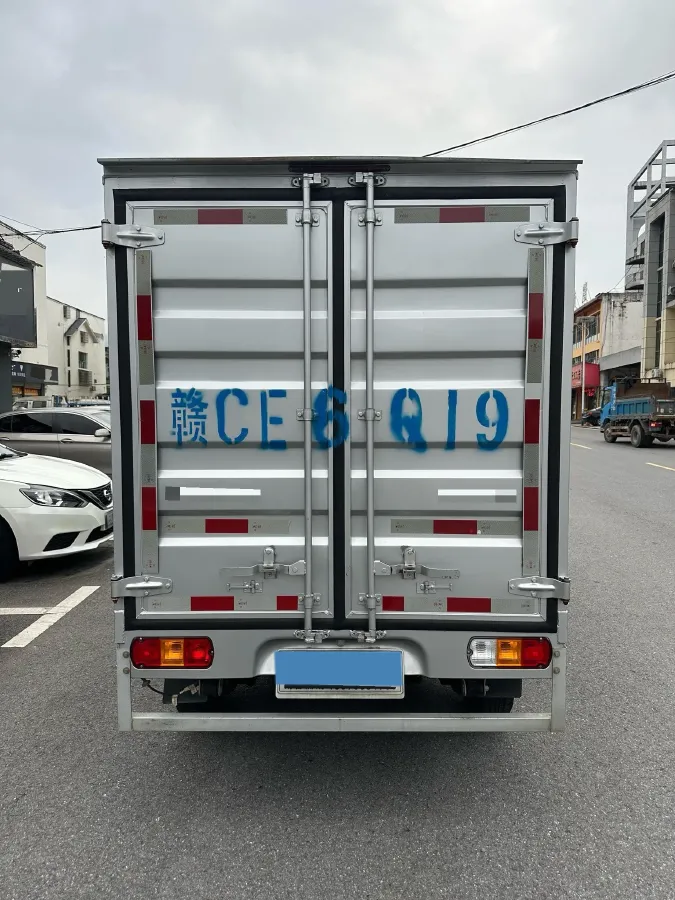 2021 WuLing RongGuang Mini Truck 1.5L 99HP L4 5MT,autocango,china used car exporter,china ev exporter,chinese used car exporter,chinese used ev exporter