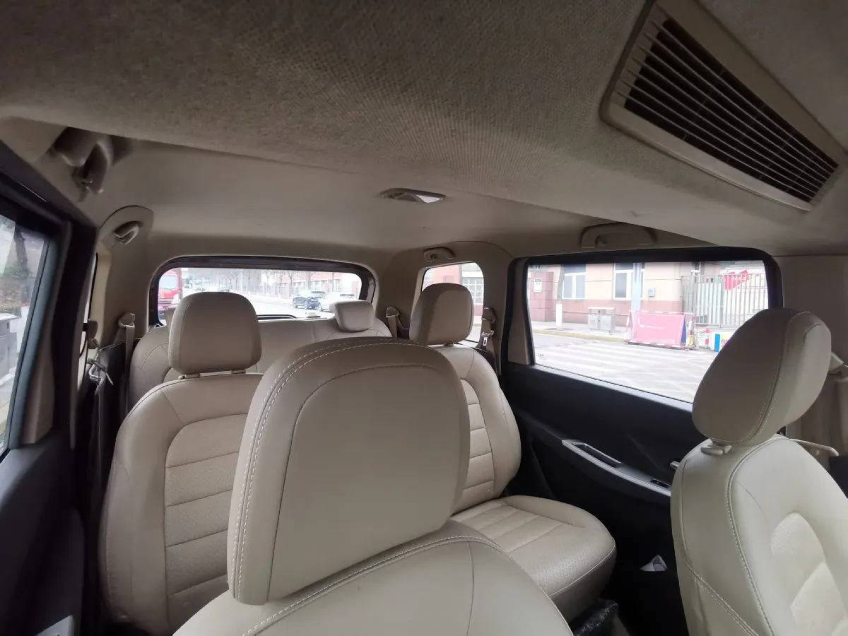 2018 WuLing HongGuang 1.5L 105HP L4 5MT,autocango,china used car exporter,china ev exporter,chinese used car exporter,chinese used ev exporter