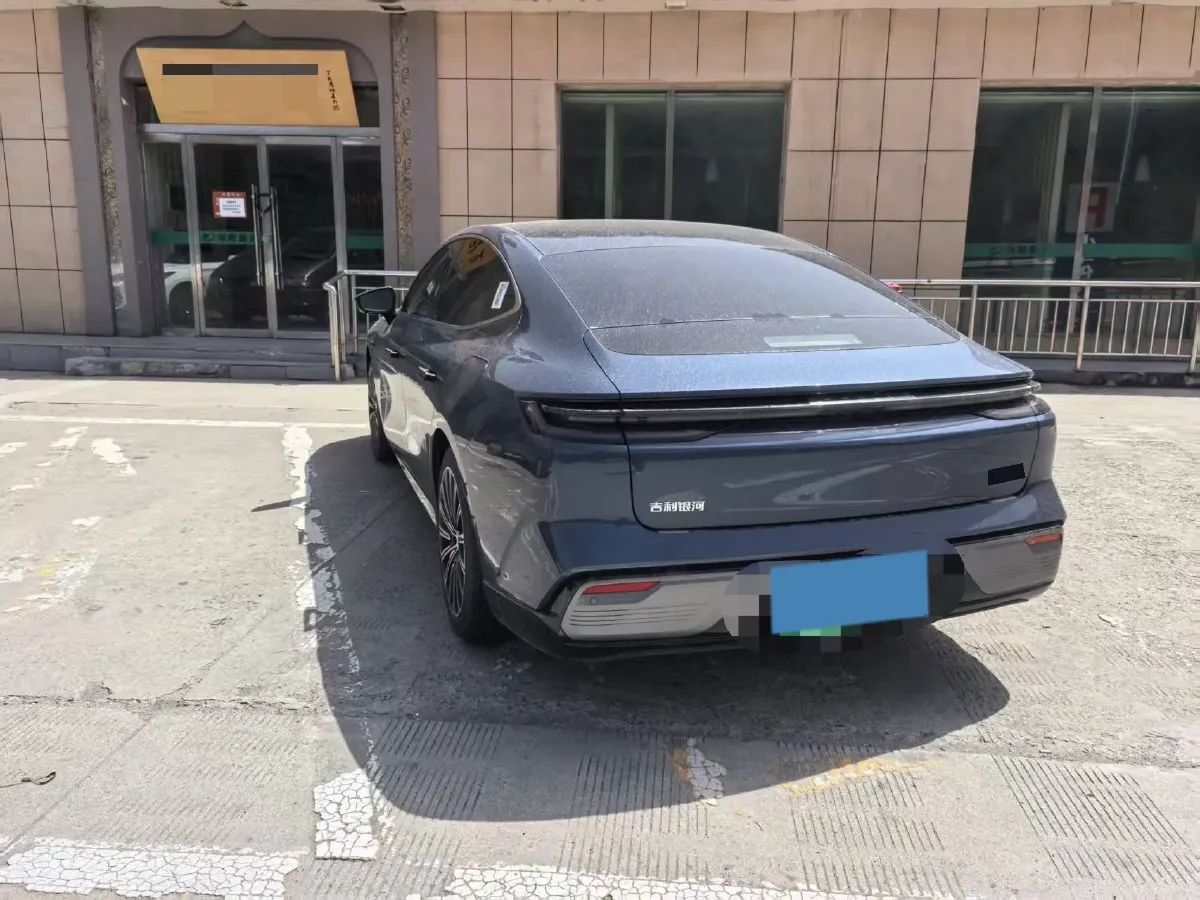 2025 Geely Galaxy Starshine 8 1.5T 163HP L4 3DHT PHEV 27.69KWH,autocango,china used car exporter,china ev exporter,chinese used car exporter,chinese used ev exporter