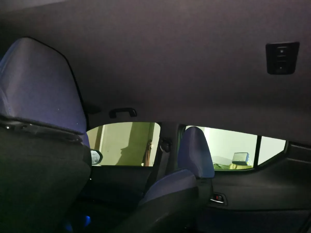 2018 Toyota C-HR 2.0L 171HP L4 CVT,autocango,china used car exporter,china ev exporter,chinese used car exporter,chinese used ev exporter