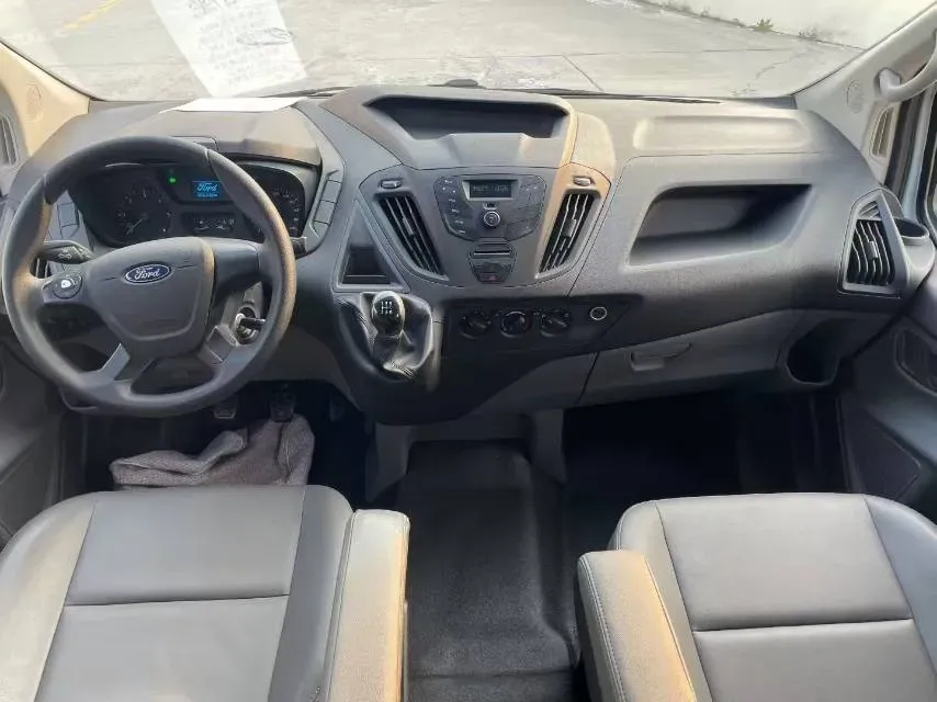 2021 Ford Transit 2.0T 121HP L4 5MT,autocango,china used car exporter,china ev exporter,chinese used car exporter,chinese used ev exporter