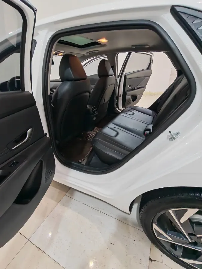 2023 Hyundai Elantra 1.5L 115HP L4 CVT,autocango,china used car exporter,china ev exporter,chinese used car exporter,chinese used ev exporter