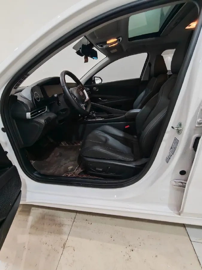 2023 Hyundai Elantra 1.5L 115HP L4 CVT,autocango,china used car exporter,china ev exporter,chinese used car exporter,chinese used ev exporter