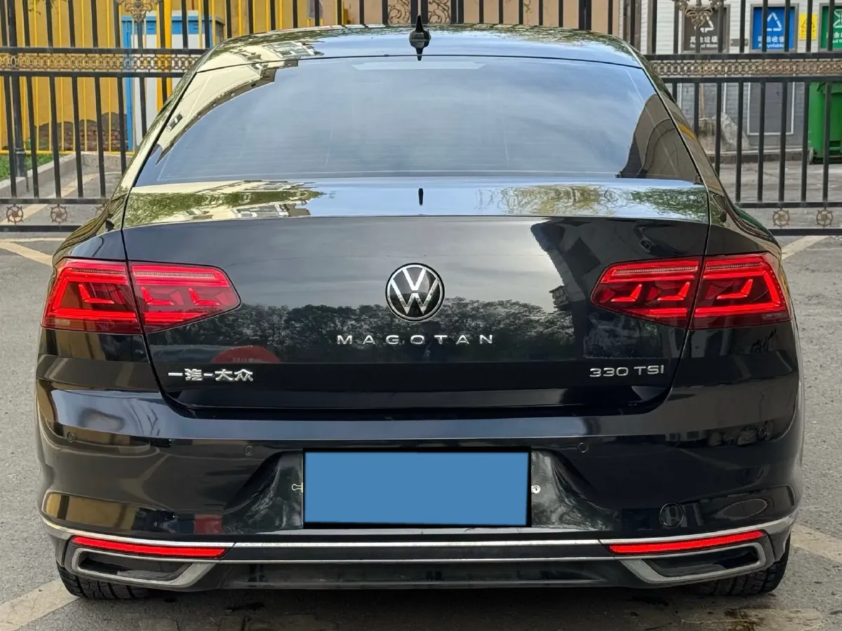 2021 Volkswagen Magotan 2.0T 186HP L4 7DCT,autocango,china used car exporter,china ev exporter,chinese used car exporter,chinese used ev exporter