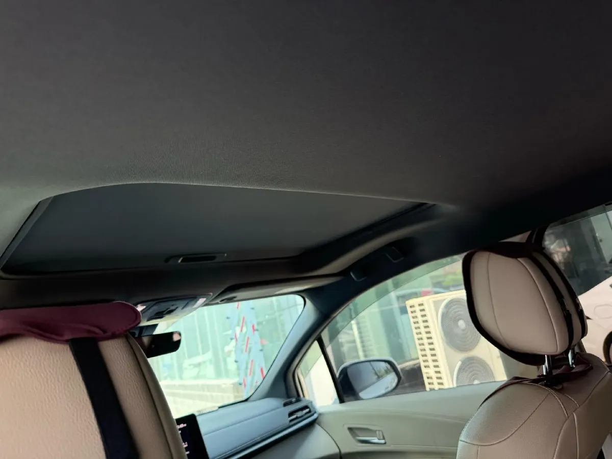 2023 Toyota Sienna 2.5L 189HP L4 E-CVT Hybrid,autocango,china used car exporter,china ev exporter,chinese used car exporter,chinese used ev exporter