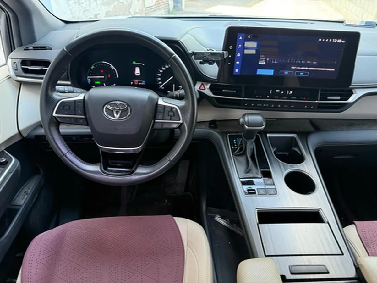 2023 Toyota Sienna 2.5L 189HP L4 E-CVT Hybrid,autocango,china used car exporter,china ev exporter,chinese used car exporter,chinese used ev exporter