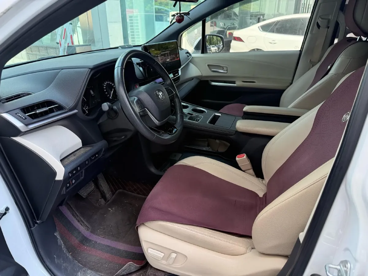 2023 Toyota Sienna 2.5L 189HP L4 E-CVT Hybrid,autocango,china used car exporter,china ev exporter,chinese used car exporter,chinese used ev exporter