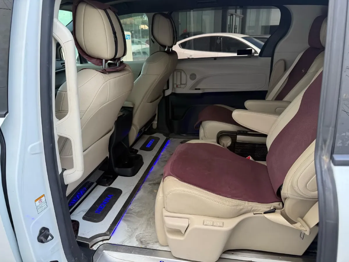 2023 Toyota Sienna 2.5L 189HP L4 E-CVT Hybrid,autocango,china used car exporter,china ev exporter,chinese used car exporter,chinese used ev exporter