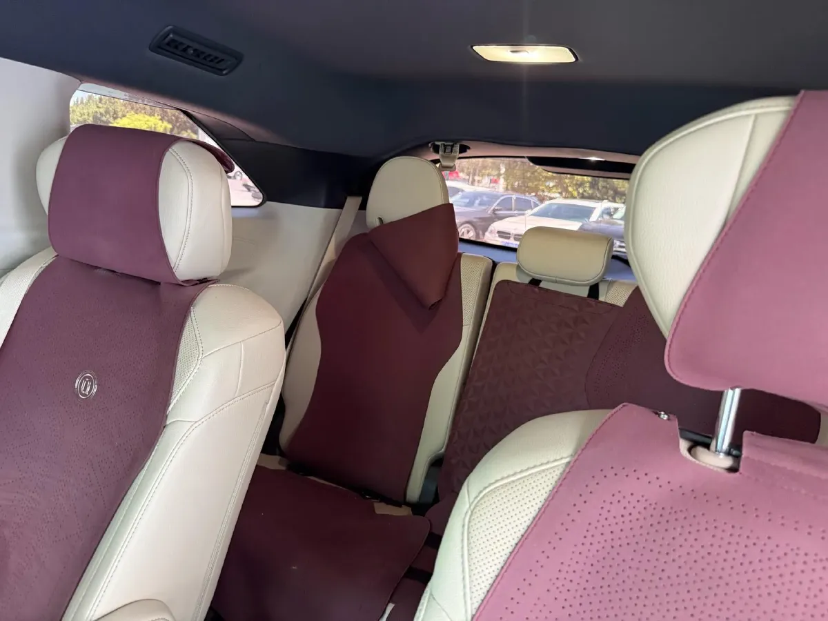 2023 Toyota Sienna 2.5L 189HP L4 E-CVT Hybrid,autocango,china used car exporter,china ev exporter,chinese used car exporter,chinese used ev exporter