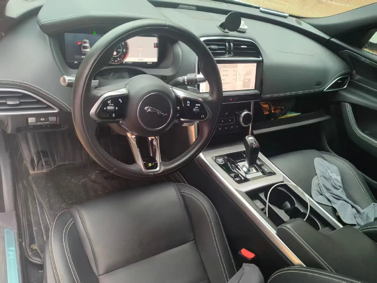 2021 Jaguar XEL 2.0T 250HP L4 8AT,autocango,china used car exporter,china ev exporter,chinese used car exporter,chinese used ev exporter