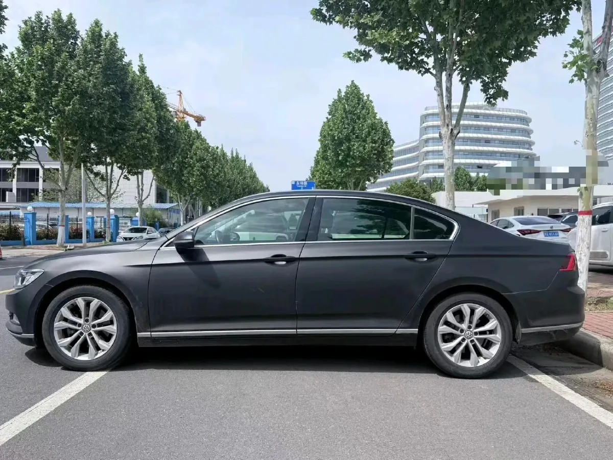 2018 Volkswagen Magotan 1.8T 180HP L4 7DCT,autocango,china used car exporter,china ev exporter,chinese used car exporter,chinese used ev exporter