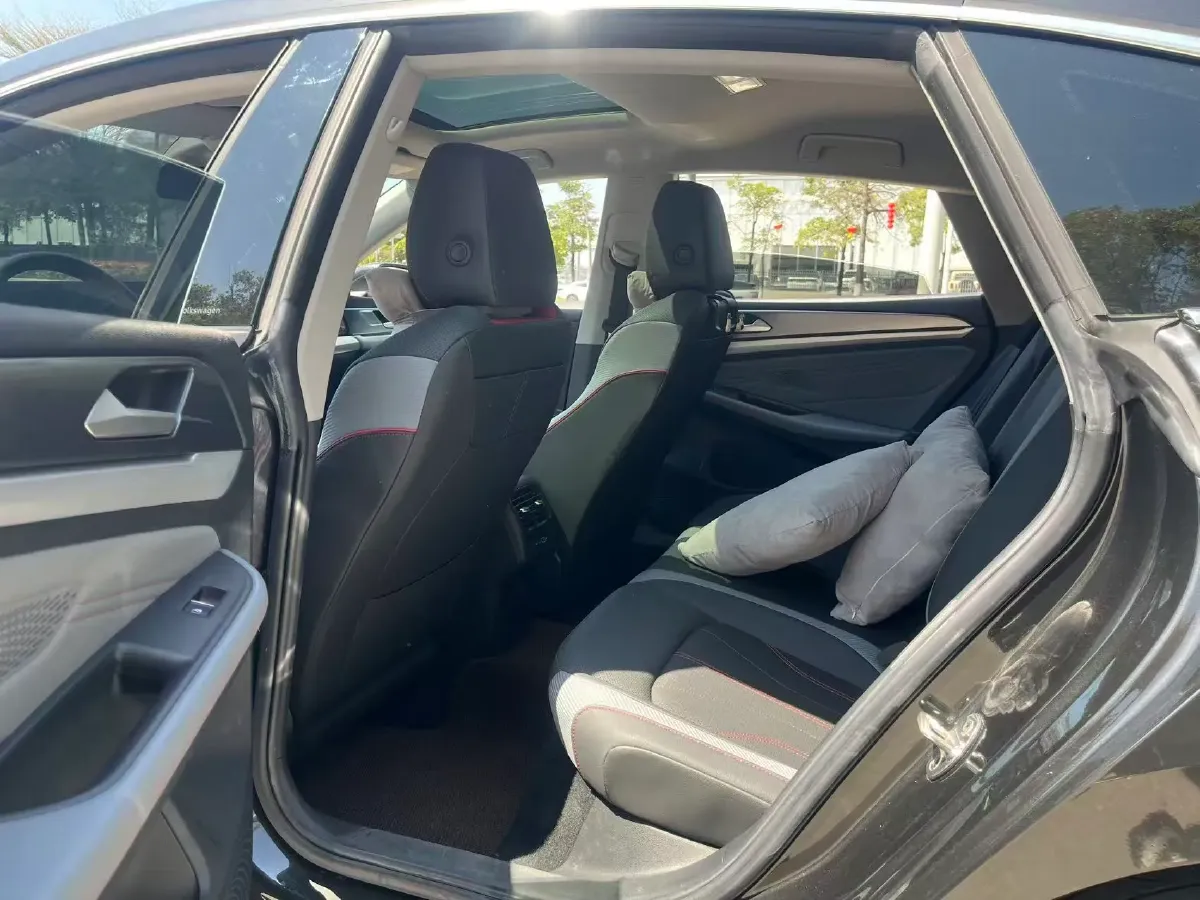 2023 Volkswagen Lamando 1.4T 150HP L4 7DCT,autocango,china used car exporter,china ev exporter,chinese used car exporter,chinese used ev exporter