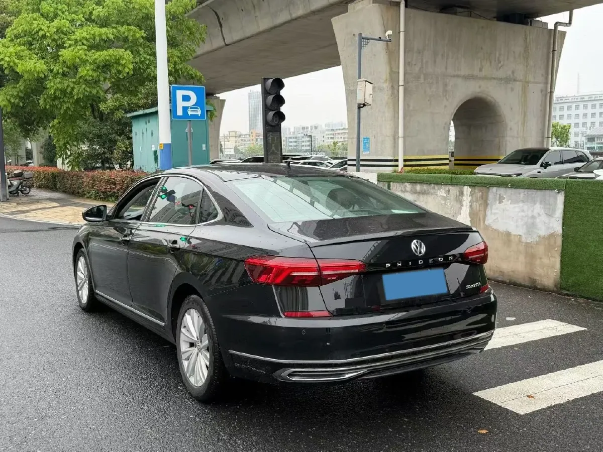 2019 Skoda Kodiak 2.0T 186HP L4 7DCT,autocango,china used car exporter,china ev exporter,chinese used car exporter,chinese used ev exporter