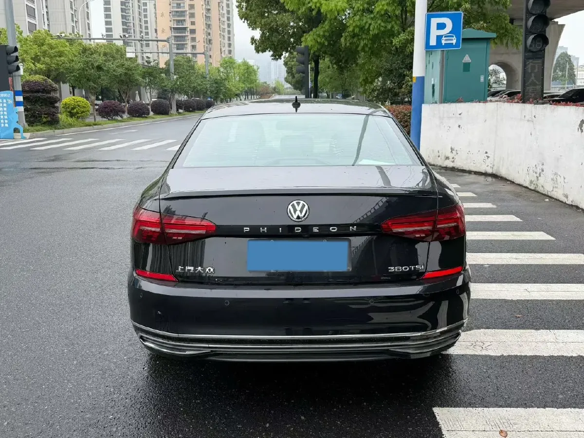 2019 Skoda Kodiak 2.0T 186HP L4 7DCT,autocango,china used car exporter,china ev exporter,chinese used car exporter,chinese used ev exporter