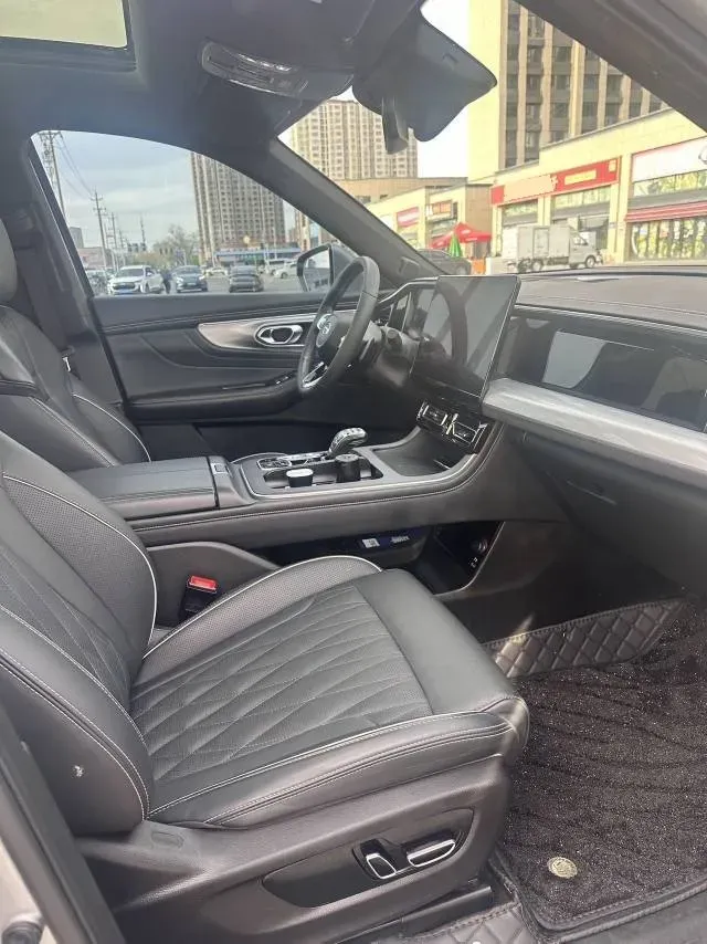 2022 GAC Trumpchi GS8 2.0T 252HP L4 8AT,autocango,china used car exporter,china ev exporter,chinese used car exporter,chinese used ev exporter