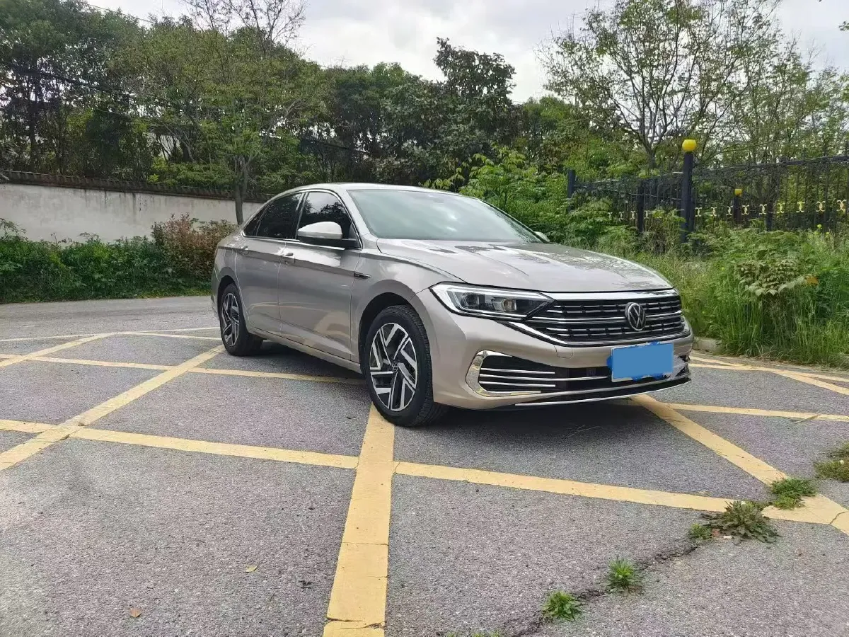 2023 Volkswagen Sagitar 1.4T 150HP L4 7DCT,autocango,china used car exporter,china ev exporter,chinese used car exporter,chinese used ev exporter