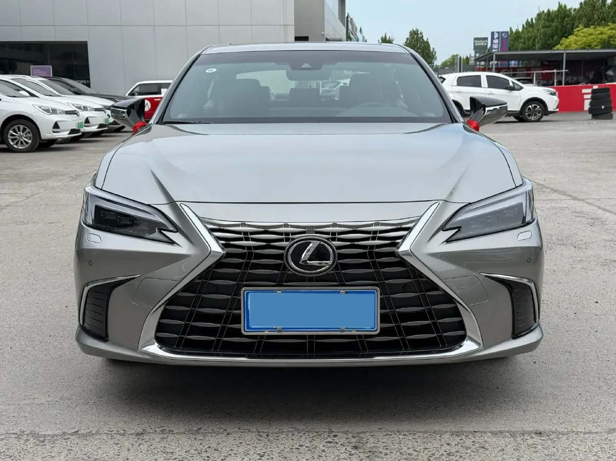 2025 Lexus ES 2.0L 173HP L4 CVT,autocango,china used car exporter,china ev exporter,chinese used car exporter,chinese used ev exporter