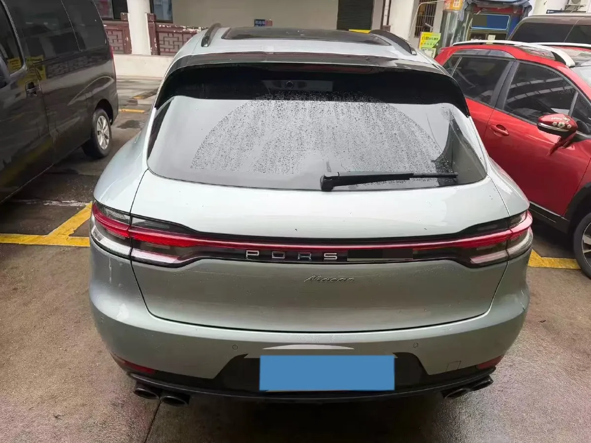 2022 Porsche Macan 2.0T 265HP L4 7DCT,autocango,china used car exporter,china ev exporter,chinese used car exporter,chinese used ev exporter